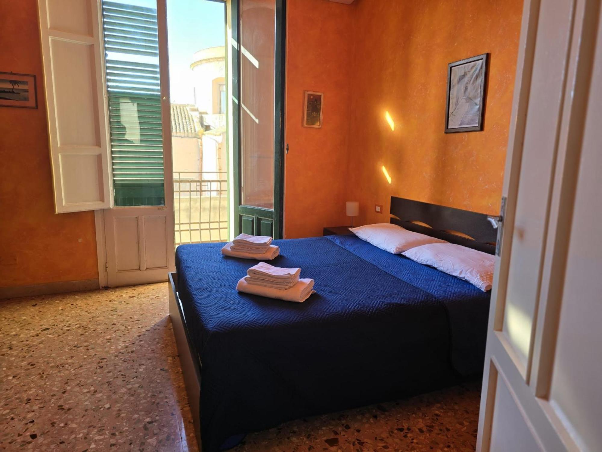 Appartement Casa Azzurra à Trapani Extérieur photo